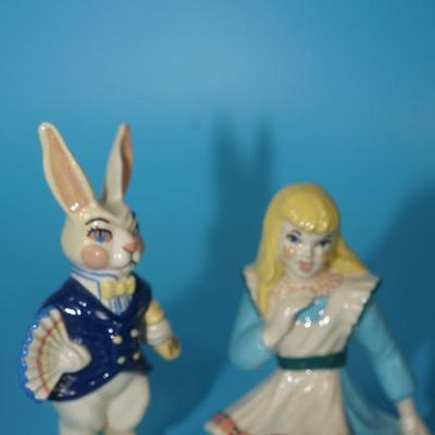 CERAMIC ARTS STUDIO 1942-1956 GROUPING OF FAIRY TALE CHARACTERS CINDERELLA, ALICE IN WONDERLAND, MISS MUFFET, TOM THUMB
