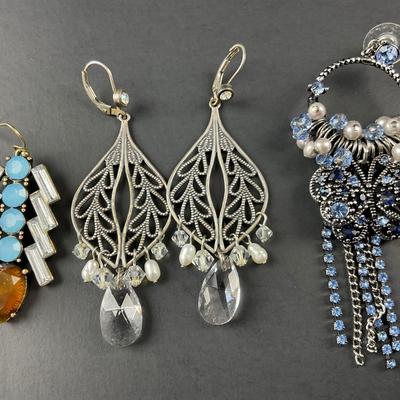 -98- COSTUME JEWELRY | Miscellaneous Assorted Earrings & Pendant