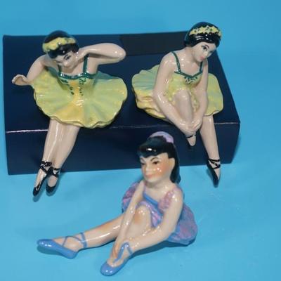 CERAMIC ARTS STUDIO 1942-1956 GROUPING OF THREE BALLERINAS "ON POSE", "EN REPOS", "VIOLET"