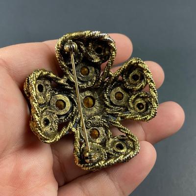 -101- HARGO NY | Maltese Cross Brooch gold Tone & Rhinestone | Marked
