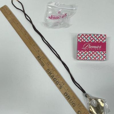 New Premier Necklace Long Lace Gold Tone Pendant