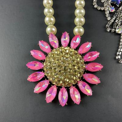 -107- BETSY JOHNSON | Colorful Necklaces | Marked