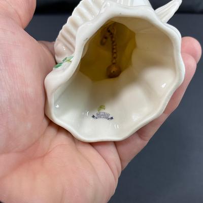 -113- BELLEEK | Napkin Rings & Bells