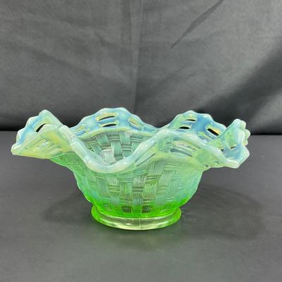 -118- URANIUM | Fenton Green Opalescent Basketweave Bowl