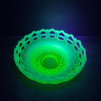 -119- URANIUM | Fenton Green Open Lace Opalescent Basketweave Bowl