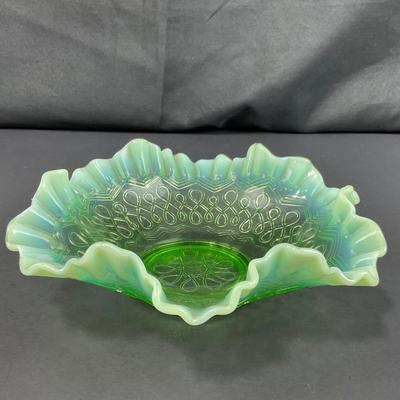 -120- GLASSWARE | 1908 Green Opalescent Jefferson Many Loops Bowl