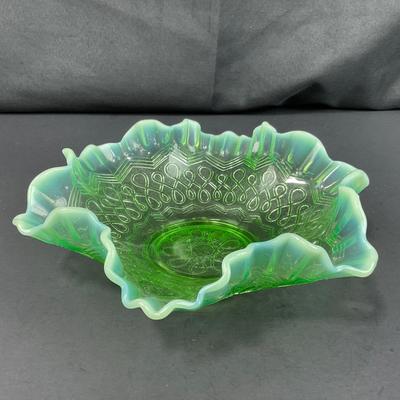 -121- GLASSWARE | Green Opalescent Jefferson Many Loops Small Bowl