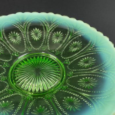 -122- GLASSWARE | Vintage Northwood Spokes & Wheels Green Opalescent Bowl