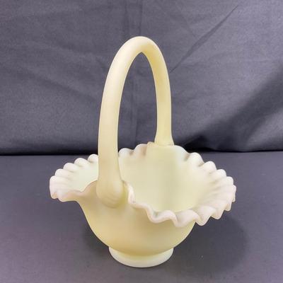 -125- URANIUM | Fenton Ruffled Custard Glass Basket