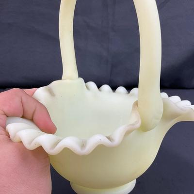 -125- URANIUM | Fenton Ruffled Custard Glass Basket