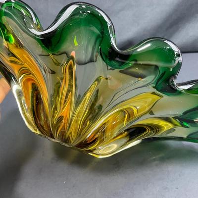 -132- GLASSWARE | Murano Green & Gold Glass Dish