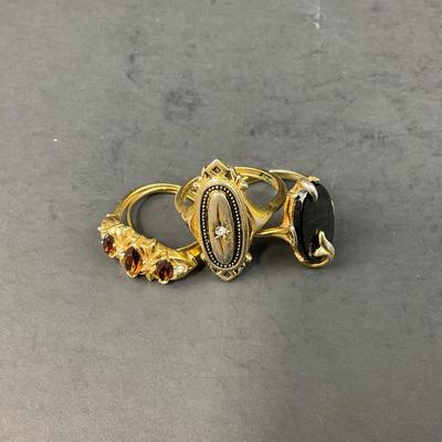 -145- COSTUME JEWELRY | Assorted Avon Rings