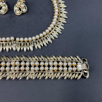 -151- COSTUME JEWELRY | BSK Vintage Wide Bracelet, Choker Necklace, & Earrings Set