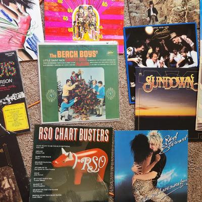 Lot of 19 Record Albums Wings Rod Stewart Dave Mason Little river band Elvis Studio 54