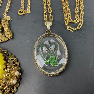 -155- COSTUME JEWELRY | Statement Pendant Flower Necklaces
