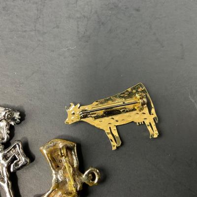 -157- PINS | Assorted Brooches | Dane Craft, & MM Limited Chicago
