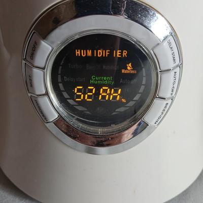 Air Innovations tower Humidifier with remote control