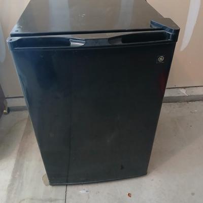 GE® ENERGY STAR® 4.5 Cu. Ft. Compact Refrigerator