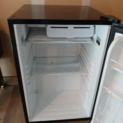 GE® ENERGY STAR® 4.5 Cu. Ft. Compact Refrigerator