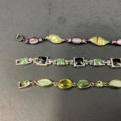 -167- COSTUME JEWELRY | Assorted Colored Bracelets