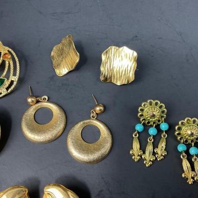 -169- COSTUME JEWELRY | Assorted Miscellaneous Earrings