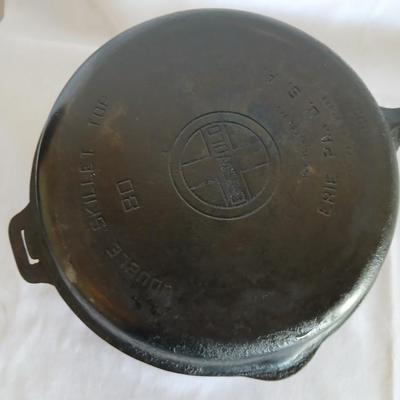 Immaculate Griswold Hinged Double Skillet 80 Top 1103 And Bottom 1102 Erie PA Cast Iron