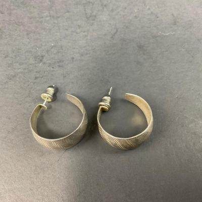 -174- COSTUME JEWELRY | Assorted Miscellaneous Earrings