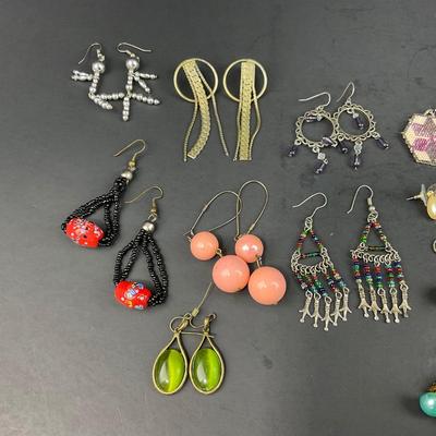 -175- COSTUME JEWELRY | Assorted Miscellaneous Earrings