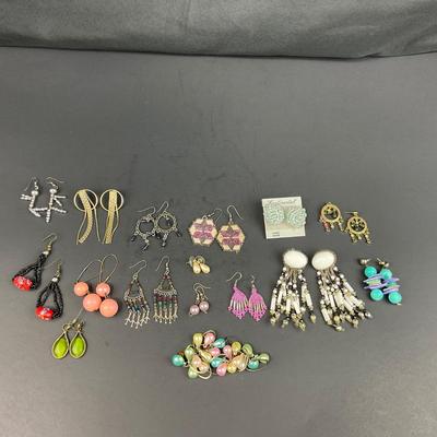 -175- COSTUME JEWELRY | Assorted Miscellaneous Earrings
