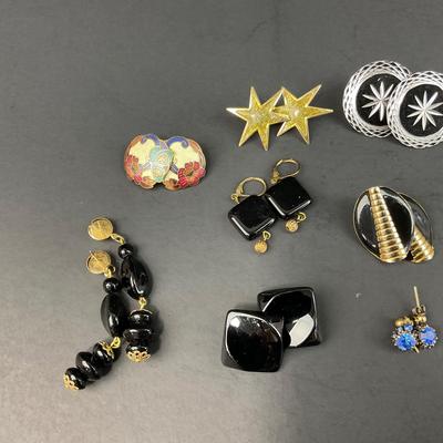 -178- COSTUME JEWELRY | Assorted Miscellaneous Earrings