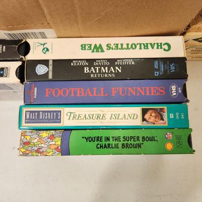 Large Lot of vintage VHS tapes Star Trek Star Wars