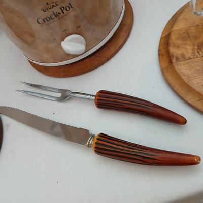 Rival Crockpot with wooden hot plates, salt & pepper shakers and wooden hot plates