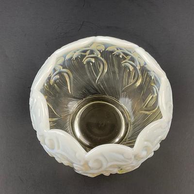 -187- FENTON | Opalescent White Lily Of The Valley Bowl | Marked