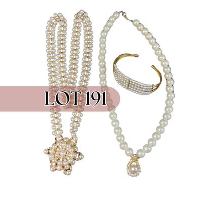 -191- COSTUME JEWELRY | Pearl Like Doupe Pieces