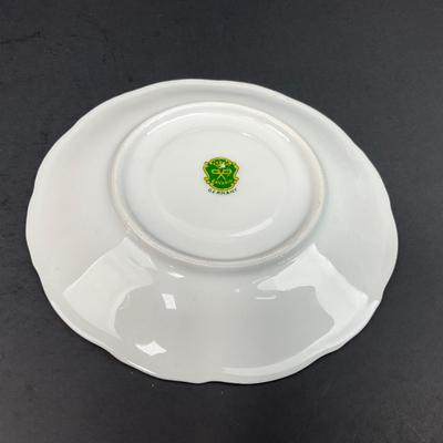-192- COLLECTIBLE | Mismatched Set Of Cups & Saucers