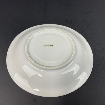 -192- COLLECTIBLE | Mismatched Set Of Cups & Saucers