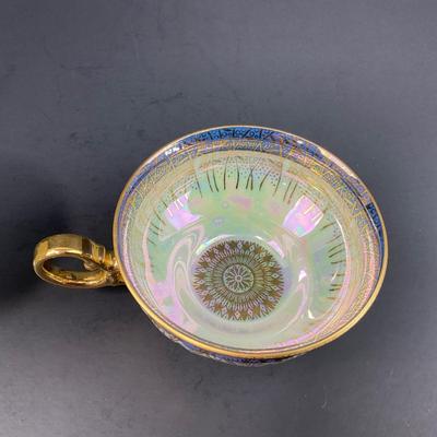 -192- COLLECTIBLE | Mismatched Set Of Cups & Saucers