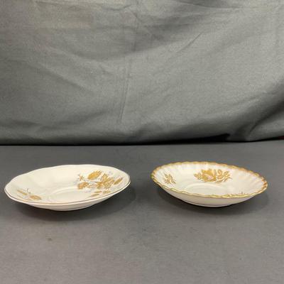 -193- COLLECTIBLE | Mismatched Set Of Cups & Saucers
