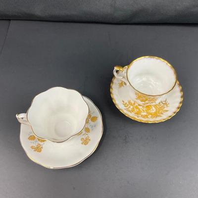 -193- COLLECTIBLE | Mismatched Set Of Cups & Saucers