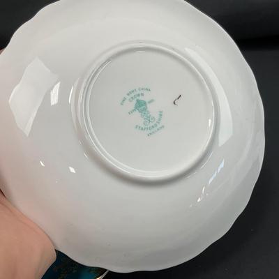-194- COLLECTIBLE | Mismatched Set Of Cups & Saucers