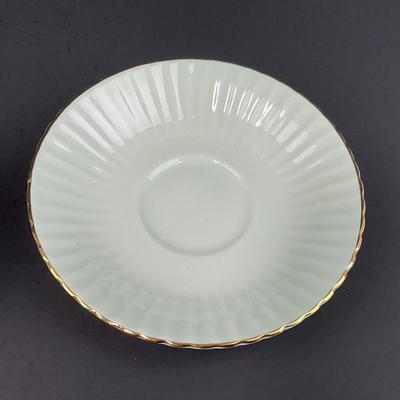-195- COLLECTIBLE | Mismatched Set Of Cups & Saucers