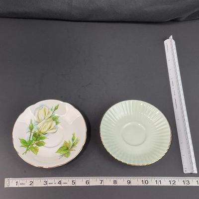 -195- COLLECTIBLE | Mismatched Set Of Cups & Saucers