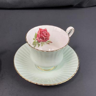 -195- COLLECTIBLE | Mismatched Set Of Cups & Saucers