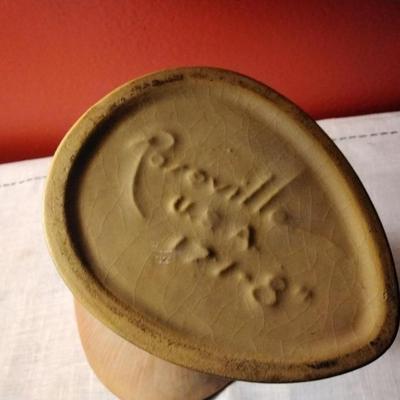 1942 Roseville Pottery Peony Cornucopia Vase, Shape 171-8, Coral Pink