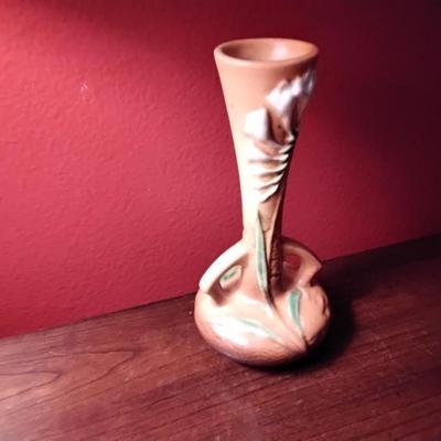 Roseville Freesia Tangerine Long Necked Bud Vase #195-7