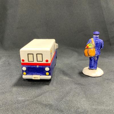 Lot 16 | Special Delivery | USPS