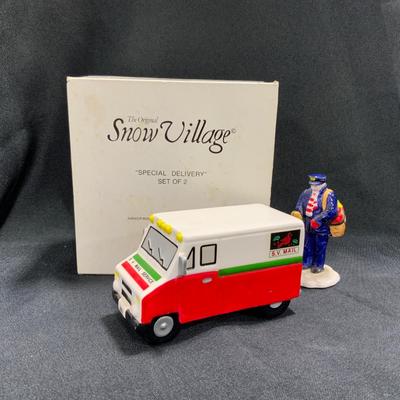Lot 17 | Special Delivery | Snow Village Post