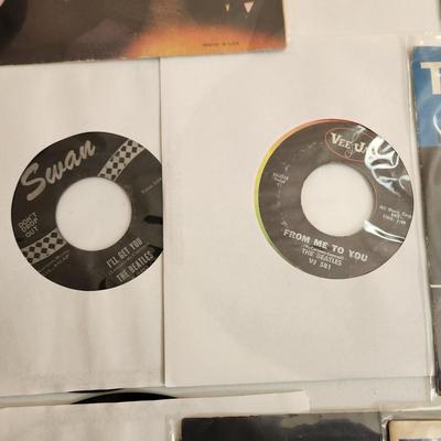 Lot of 27 Records 45 RPM The Beatles, Paul McCartney