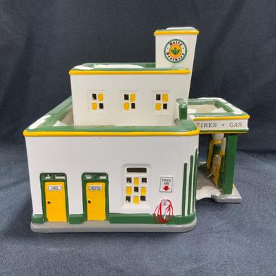 Lot 18 | Holly Brothers Garage