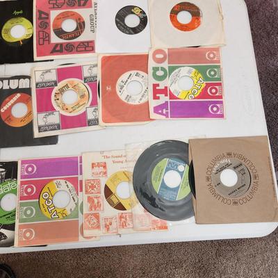 Large lot Vinyl Records 45 RPM Yardbirds Lightfoot Dave Clark Five Beach Boys